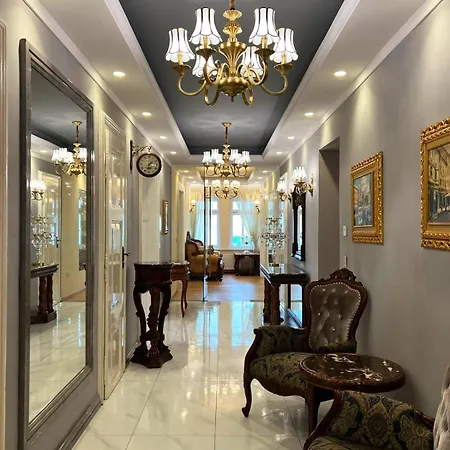 Apartment Ljubljana * ليوبليانا